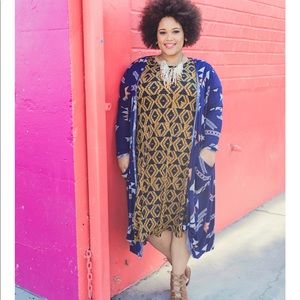 Lularoe Carly Dress size 2XL Blue Abstract print